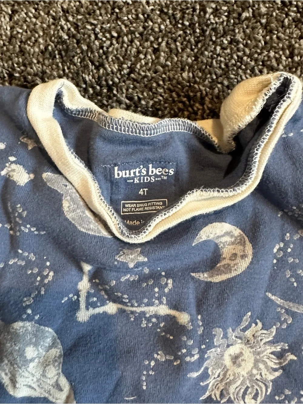 Boys 4T 10 piece clothing bundle inc hoodies, PJs, sweatshirt and more